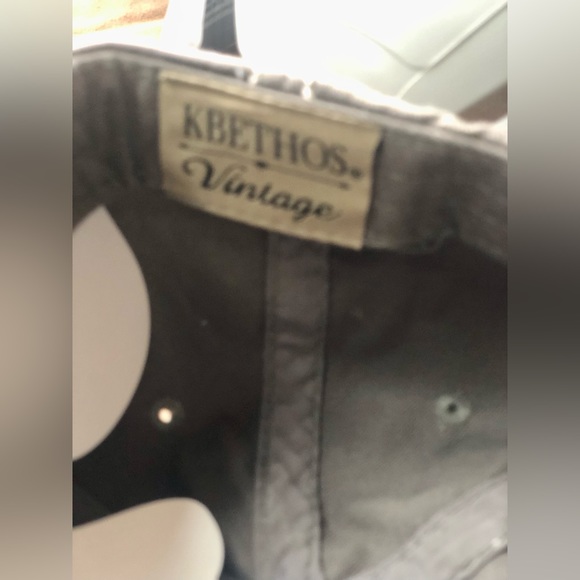 Momin’ is my Cardio hat by KBethos vintage - Picture 2 of 3